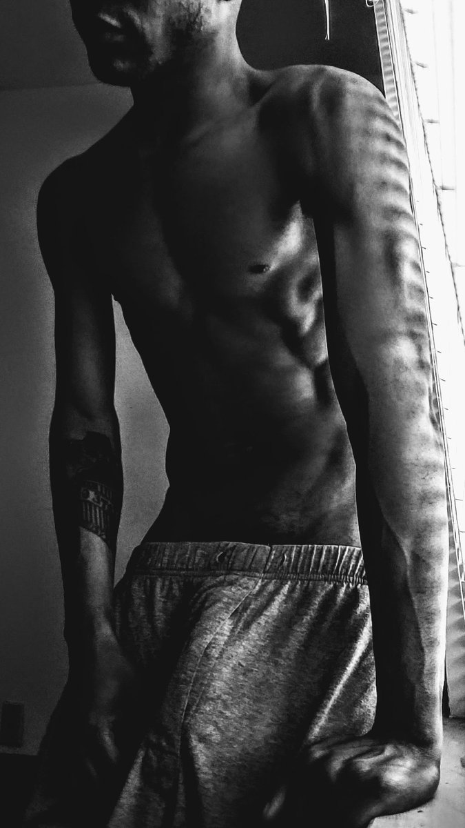 MaalikTure's tweet photo. #Thursbae 🔮 https://t.co/0qJ4bPG7Tv