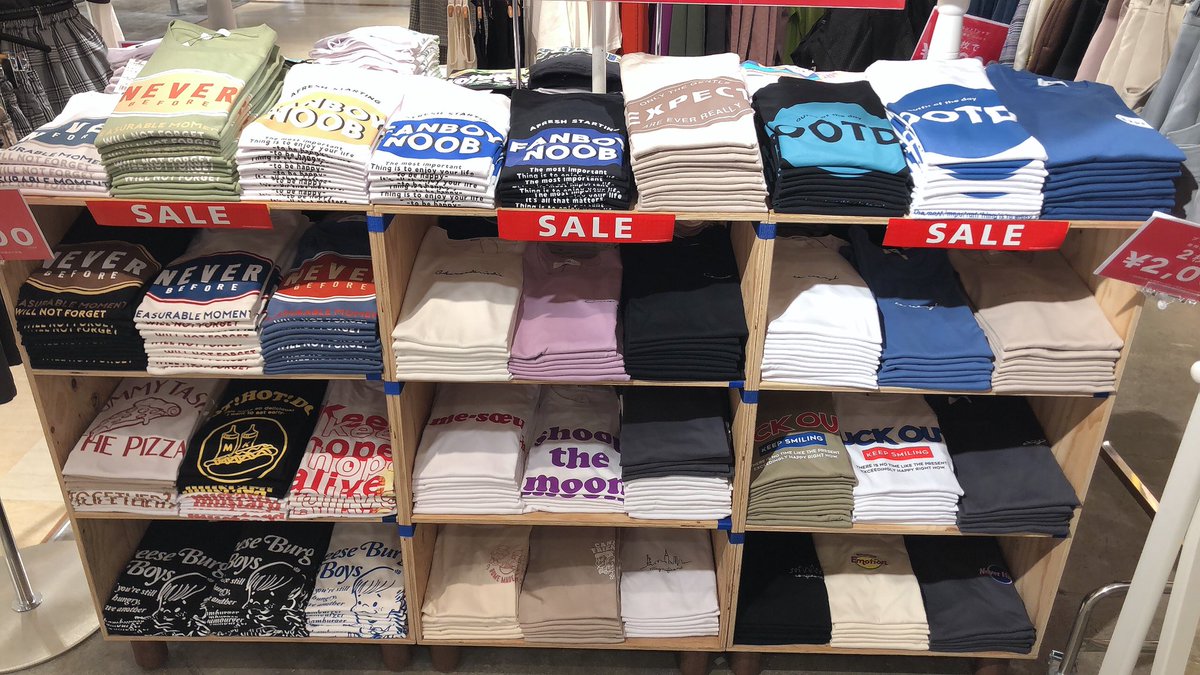 Wego 仙台パルコ店 プリントtシャツ 大人気のプリントtシャツ 期間限定で2枚で 2 000 3枚 3 000 と大変お買い得です お友達とお揃いでいかがでしょうか Wego プリントtシャツ Wego 仙台パルコ店 プリントtシャツ 大人気のプリントtシャツ 期間限定で2枚で 2 000 3枚 3 000 と大変お買い得です お友達とお揃いでいかがでしょうか Wego プリントtシャツ