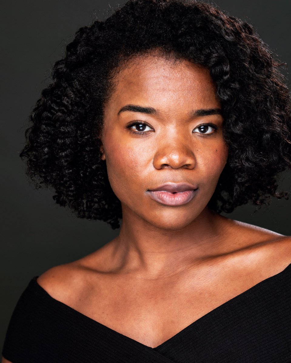 milansmuse's tweet photo. “Compel me with your heart. 
Captivate me with your mind. 
Intrigue me with your spirit. 
Fall for me, you’re all mine” 

 - Milan 🌹🖤

Can’t get over my new headshots taken by @viviimage. Thank you so much! 💕 
#Milan #Milansmuse #milandoesmanythings #blm #actor #singer #model https://t.co/yISXppdvtE