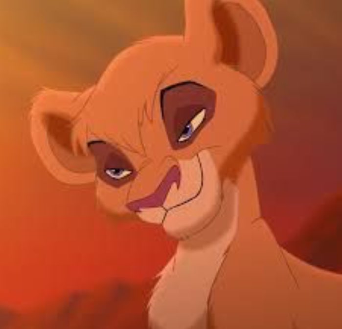 Both have a badass sister who is good at making smug faces and is definitely a lesbian.