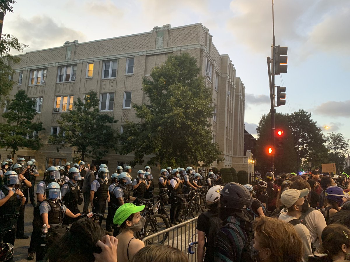 Cops holding their line at Kimball and Wrightwood, half a block from Lightfoots house, as per usual. Crowd is loud tho Im sure she can hear if she’s home
