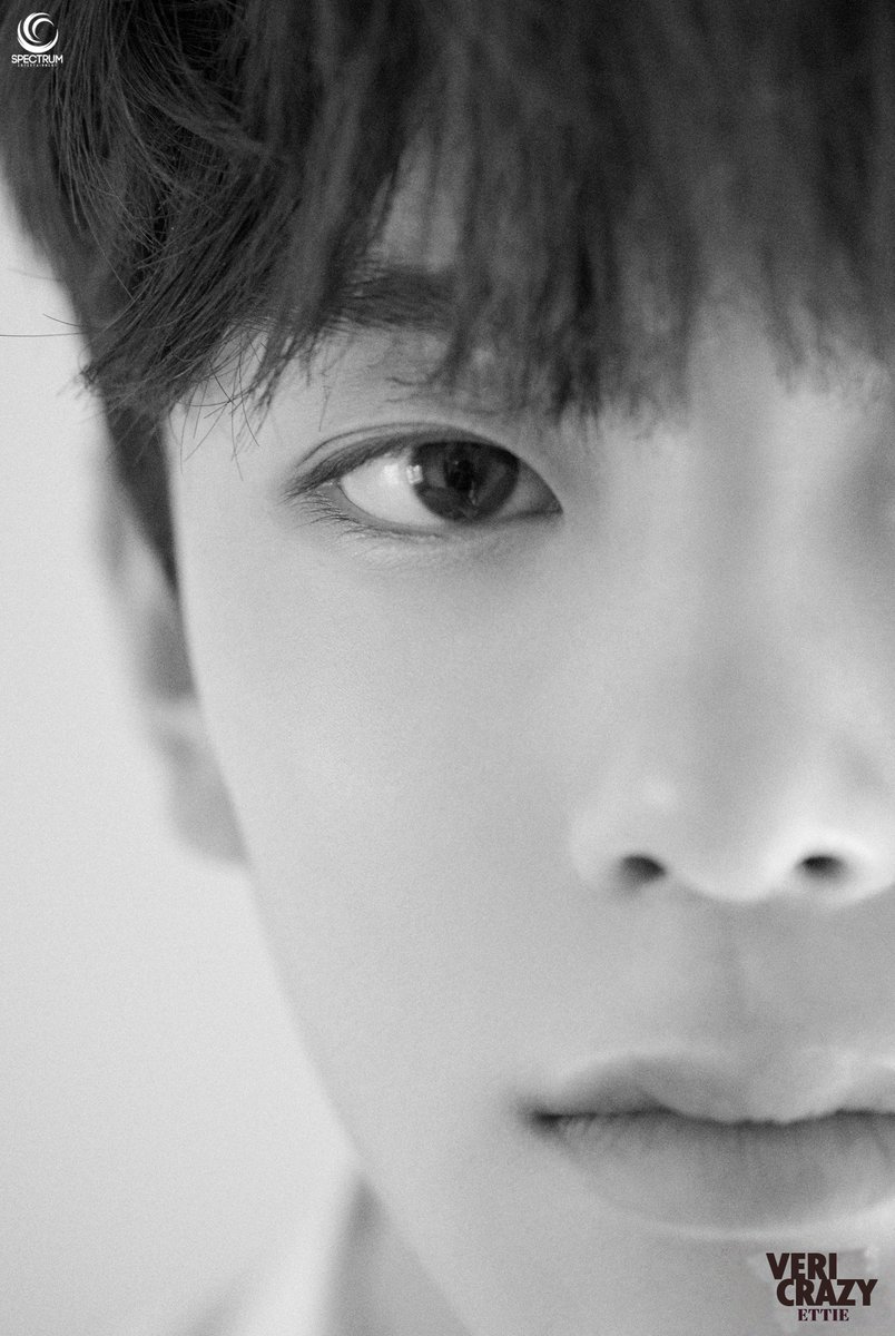 vericrazy_'s tweet photo. ㅤ  🍒・𝐕𝐄𝐑𝐈𝐂𝐑𝐀𝐙𝐘 𝟏𝐒𝐓 𝐒𝐈𝐍𝐆𝐋𝐄 𝐀𝐋𝐁𝐔𝐌.
            ⤷ [ VERI-CHILL ] % Tᥲg Tᥲg Tᥲg.

             OFFICIAL PHOTO : Chill Out Ver.

#베리미친 #VERICRAZY #ETTIE
#SPECTRUMENT #2O2OO8O7 !¡ https://t.co/osnVmisui6