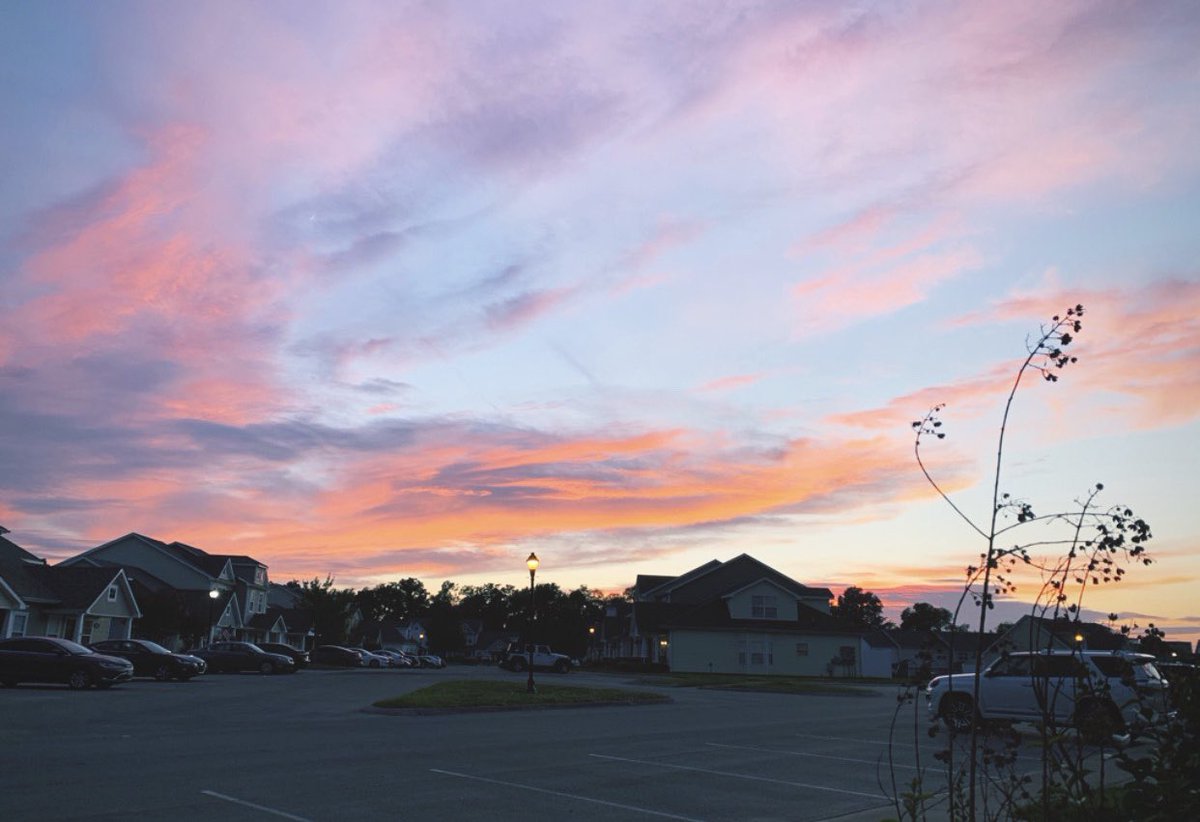 jackiecarbs's tweet photo. this. sky. https://t.co/JJuSIGRqcA