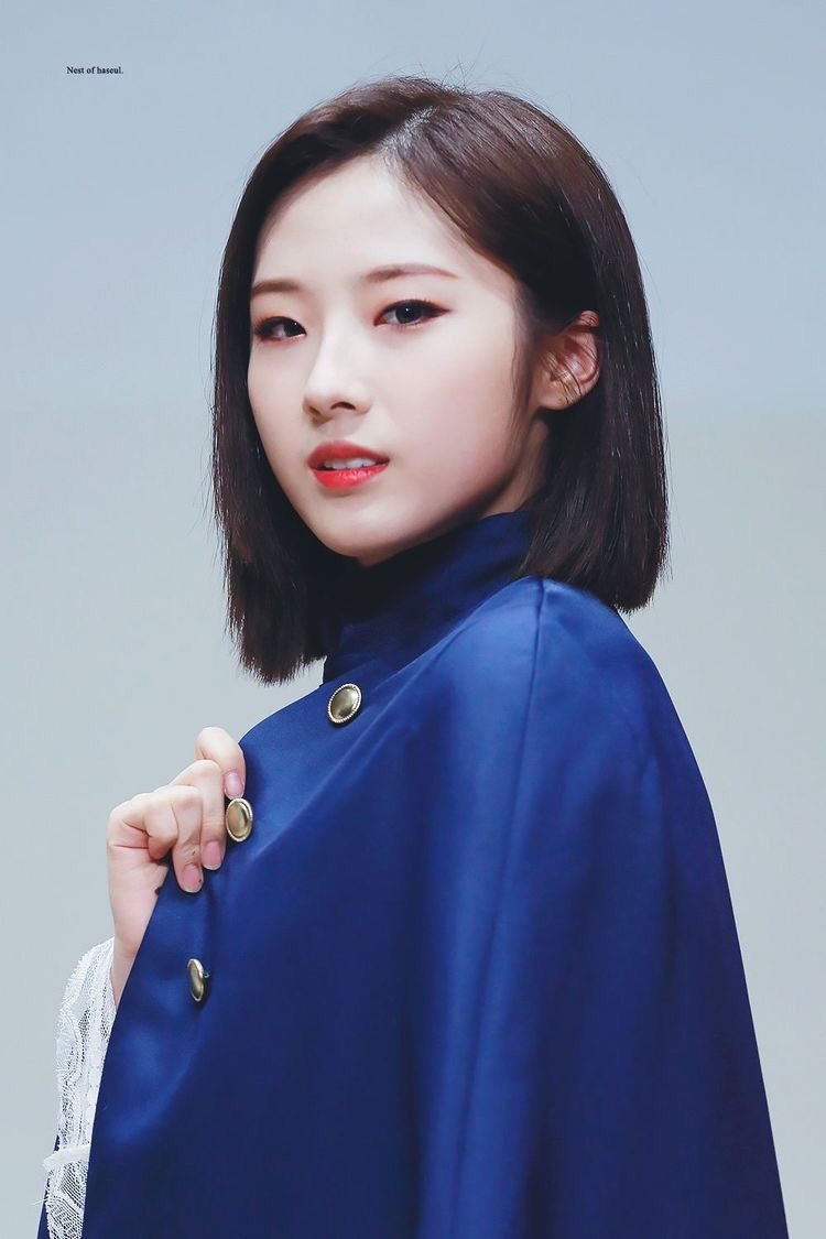 cute haseul at fansigns