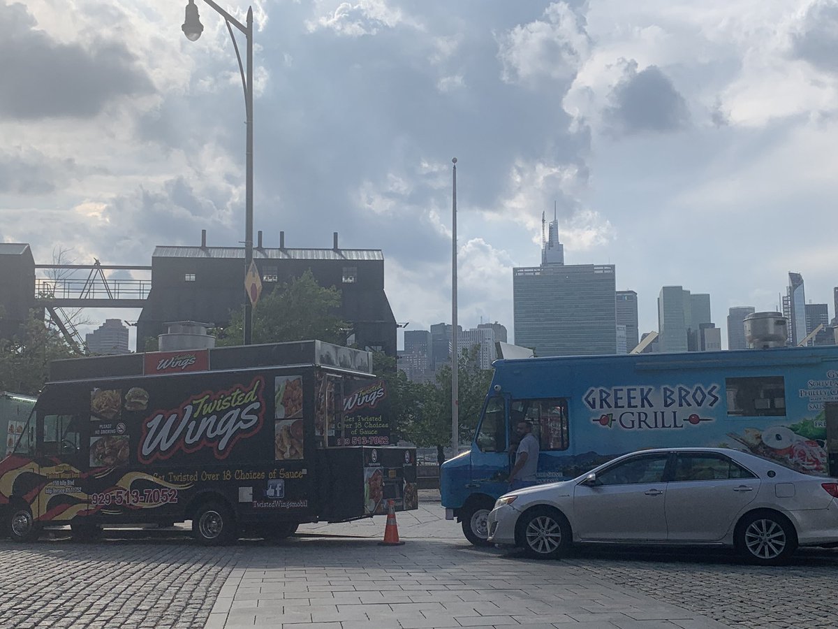 MarySellsNYC's tweet photo. @NYPD108Pct  now 2 trucks are blocking #ADA apron at center Blvd !? https://t.co/OLcKB43uHW
