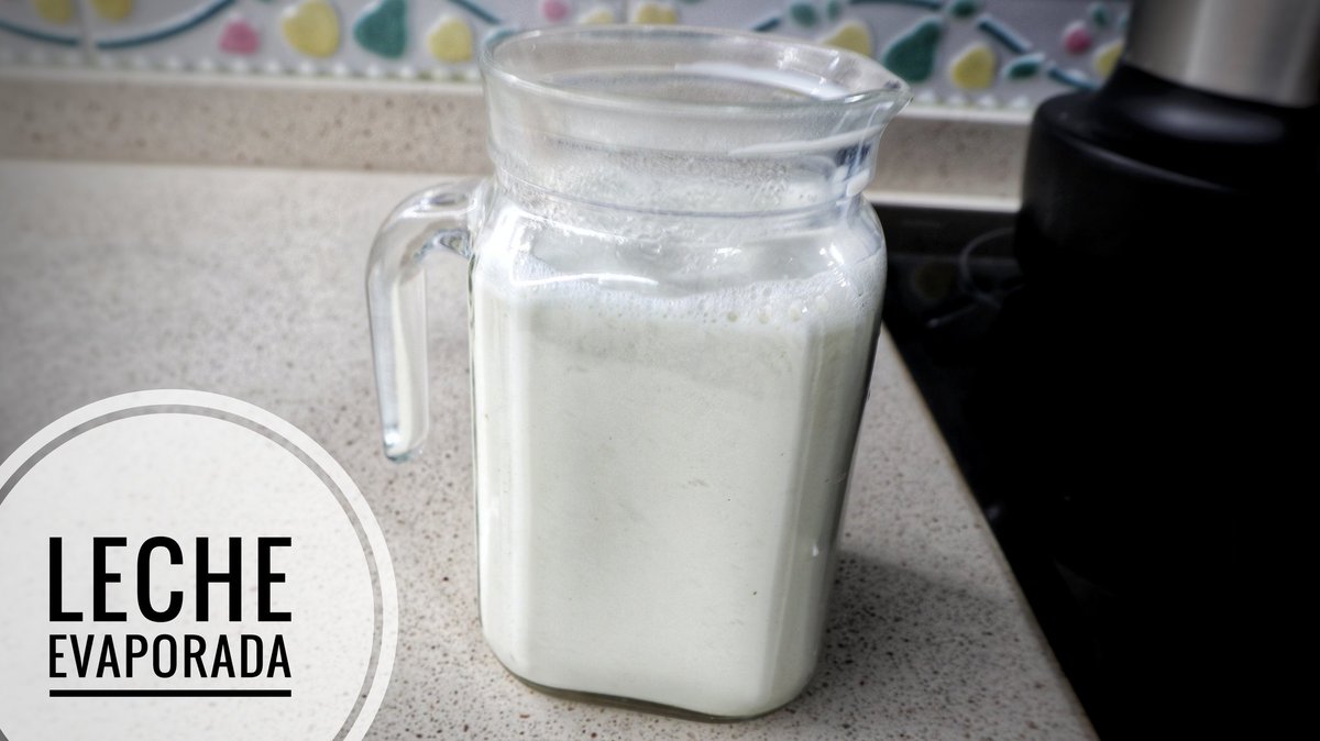 Yococinoconther's tweet photo. Leche Evaporada Casera con Mambo 😉 una receta sencilla que nos puede sacar de un Apuro 😅
#yococino #mambo 
👀 Aquí cómo se Hace 👇👇

https://t.co/uIhiymCziM

#recetamambo #lecheevaporada #leche #mambocecotec #cecotec https://t.co/8fqX1FJmTm