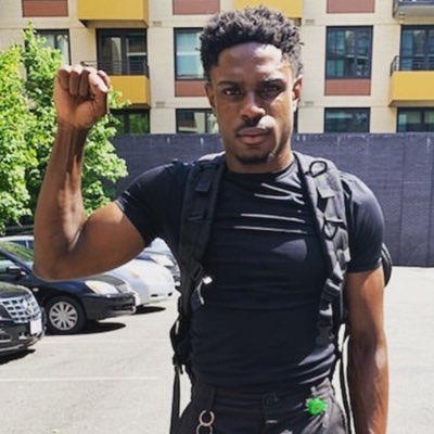 JualowLloyd's tweet photo. #NewProfilePic https://t.co/qDyGqg4w2C