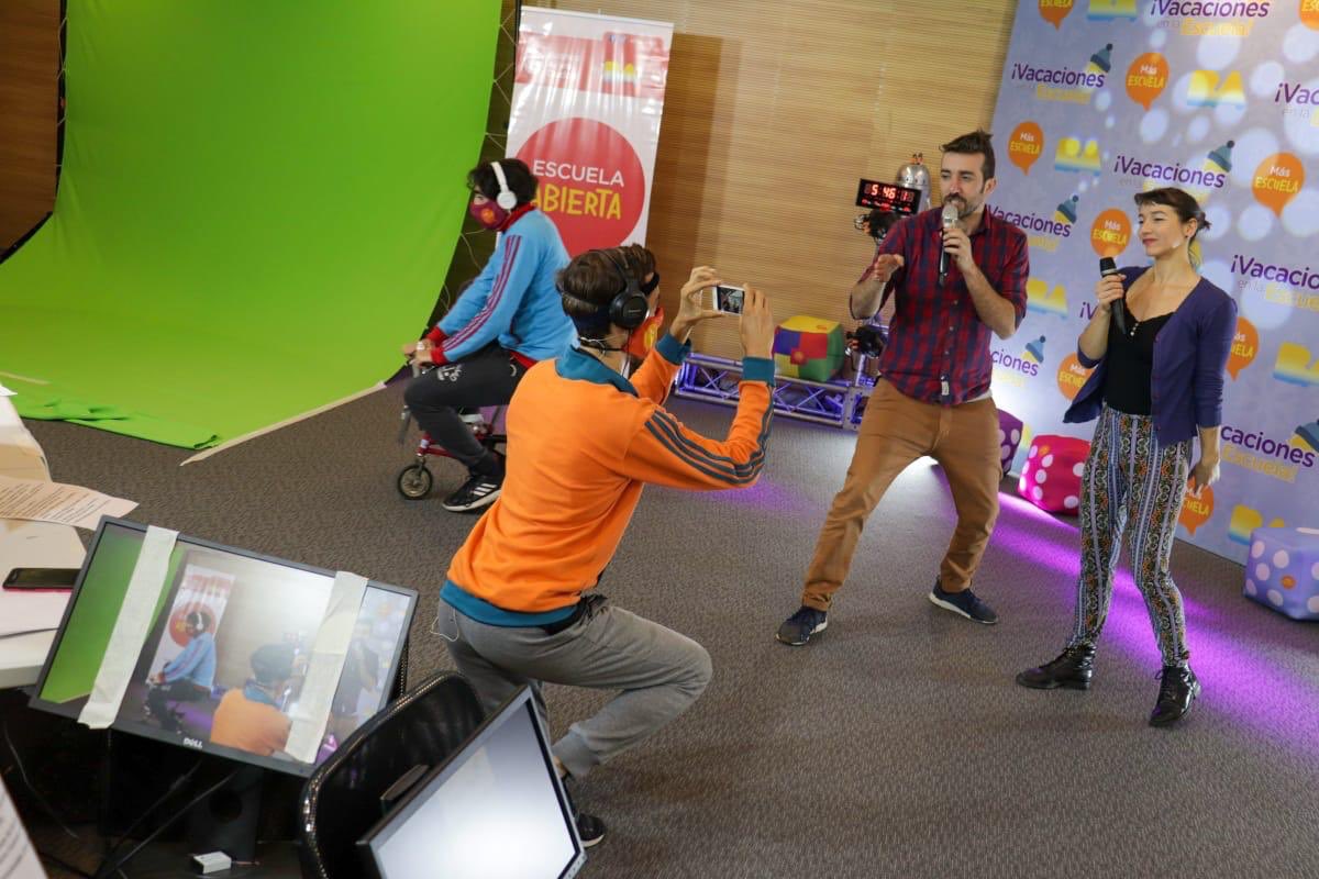 ¡Cuarto programa de «Más escuela en vacaciones»! 📺 Hoy interactuaron en vivo las escuelas iniciales N° 16 de Caballito, N° 4 de Flores y las primarias N° 9 de Mataderos y N° 2 de Monte Castro 🙌
#Invierno2020
#MásEscuela