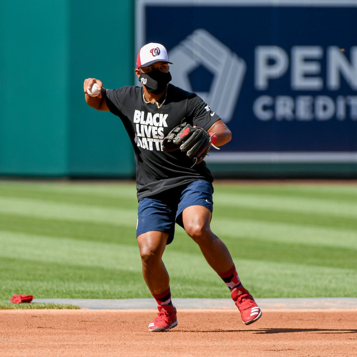 Nationals's tweet image. Playing for more than ourselves.

#BlackLivesMatter // #NATITUDE