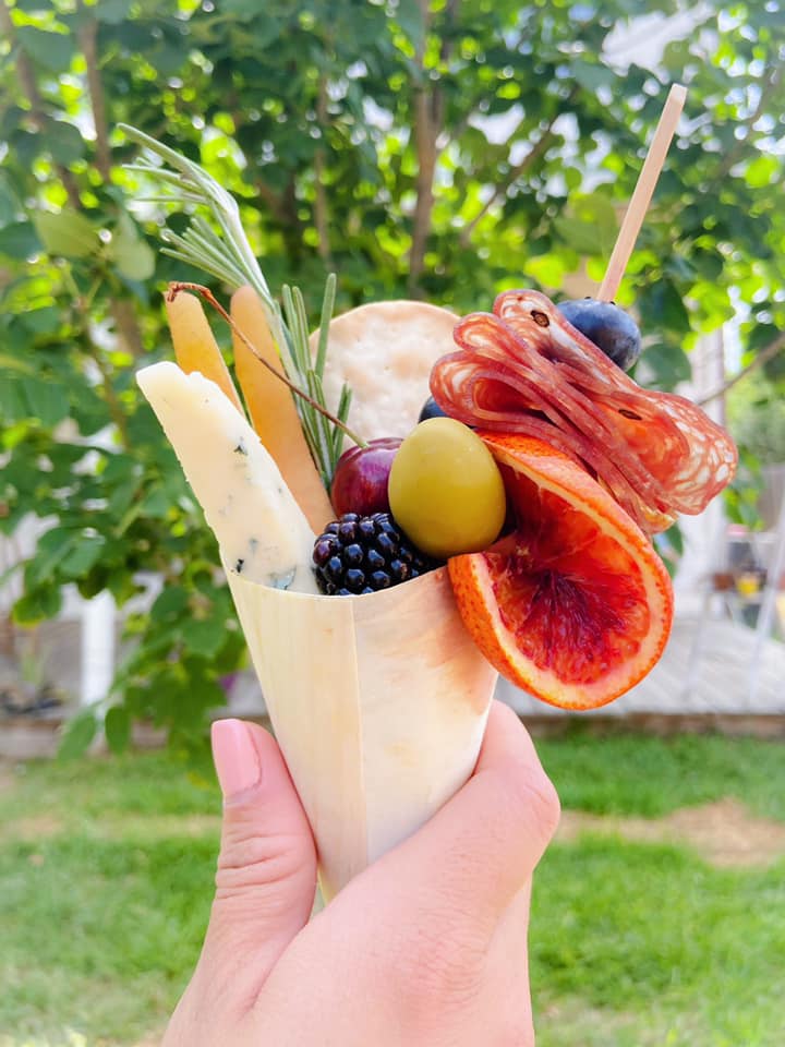 MaddySkye's tweet photo. Instagram-worthy "char-cuties"are handheld versions of charcuterie boards and they're available in San Antonio. STORY ➡️ https://t.co/c7lx4EeQtD @mySA https://t.co/Ihe9u4gR85