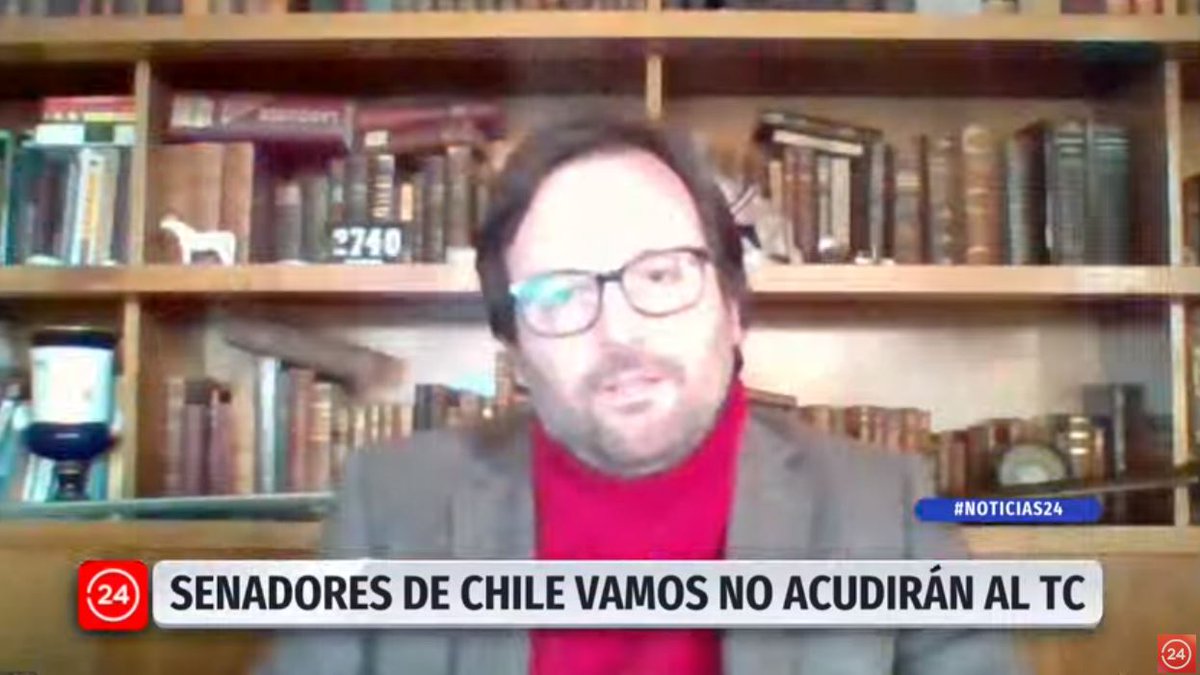 24HorasTVN's tweet photo. ⭕ #AHORA24H | El abogado constitucionalista Víctor Manuel Avilés se refiere a la reforma que permite el retiro del 10% de los fondos de AFP. 

📡 Sigue la señal en vivo #24Play ➡ https://t.co/mi3yDUstrf https://t.co/iuRQSe9Yzb