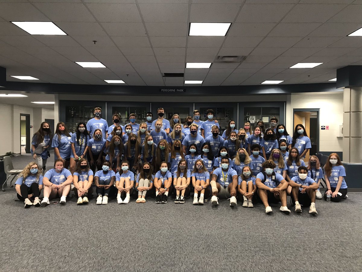 Don’t forget about us! Here are the amazing leaders from Thursday! The Class of 24 came in strong w/ almost 400 Ss over 2 days and 4 orientations! All the Leaders were so pumped to welcome them home. It’s going to be a GREAT year no matter what it looks like. #pmhsmeets24