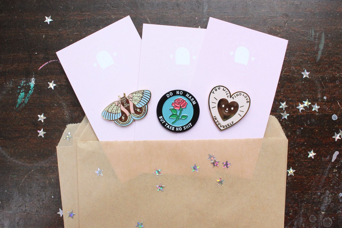 tender_ghost's tweet photo. Listed some mystery pin grab bags! No requests for specific items, but I will make sure to not send you duplicates of pins you have ordered separately. Limited quantities. $12 for 3 pins!✨🌟✨ https://t.co/OqmZdOYw73
