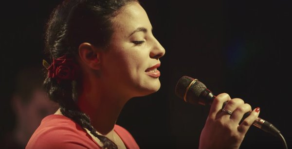 radarcreatives's tweet photo. A great performance vid for #TBT #ViaRadar
@AlexiaColey - Drive Me Wild director - @HenrySteedman
https://t.co/RpDRYeoyw0 @JalapenoRecords #ThrowBackThursday https://t.co/O7iMtzpm6e