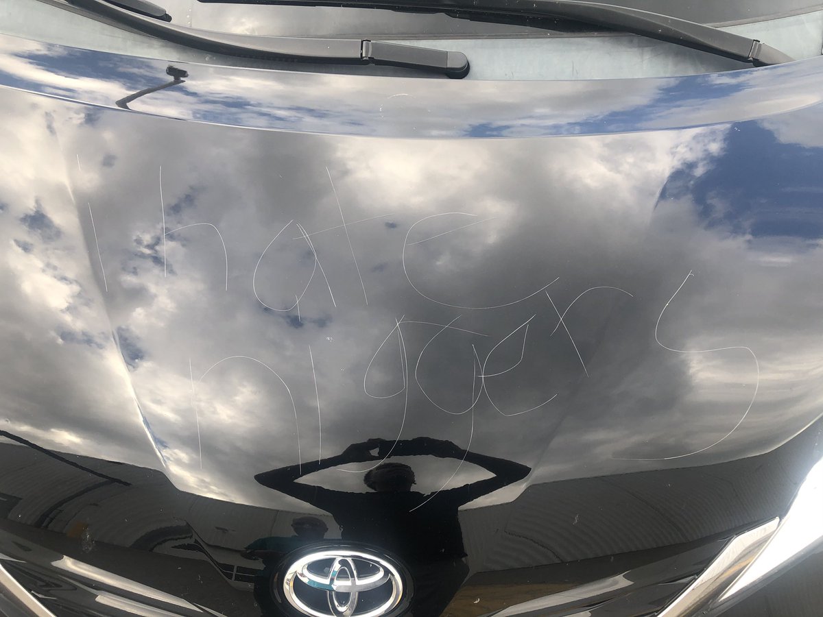 Bankrollbilly_'s tweet photo. This is what happened to my customers car in Scarborough, ON. Racism is most definitely in Canada https://t.co/bghRhpCG9Y