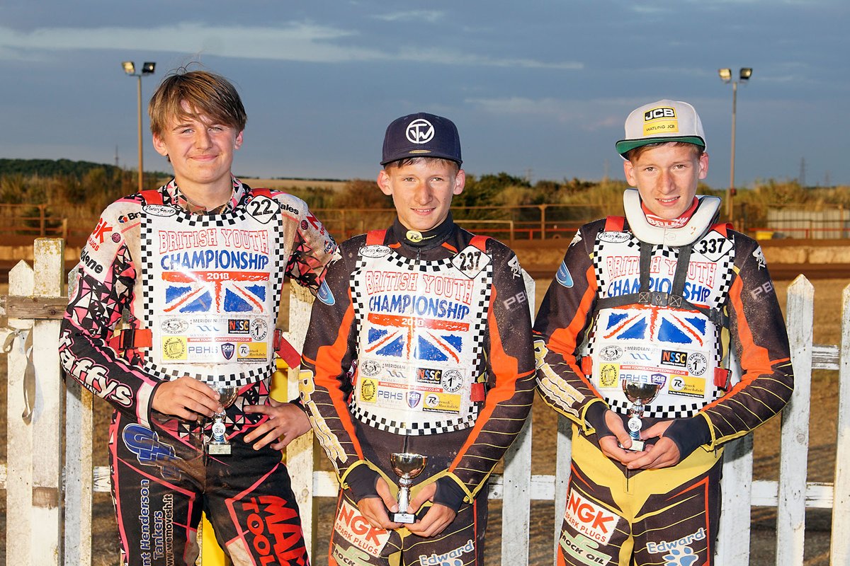 SpeedwayScunny's tweet photo. 🚨  OPENING NIGHT at the Eddie Wright Raceway!

🇬🇧  BRITISH YOUTH CHAMPIONSHIP, Round 1 
📅 Sunday, August 9th at 5pm
🏟️ Eddie Wright Raceway, Scunthorpe

Tickets are only available online via the club website - entry is by pre-purchased ticket only  ➡️  https://t.co/3Bf8Ltb8dJ https://t.co/BtYlJvrLeg