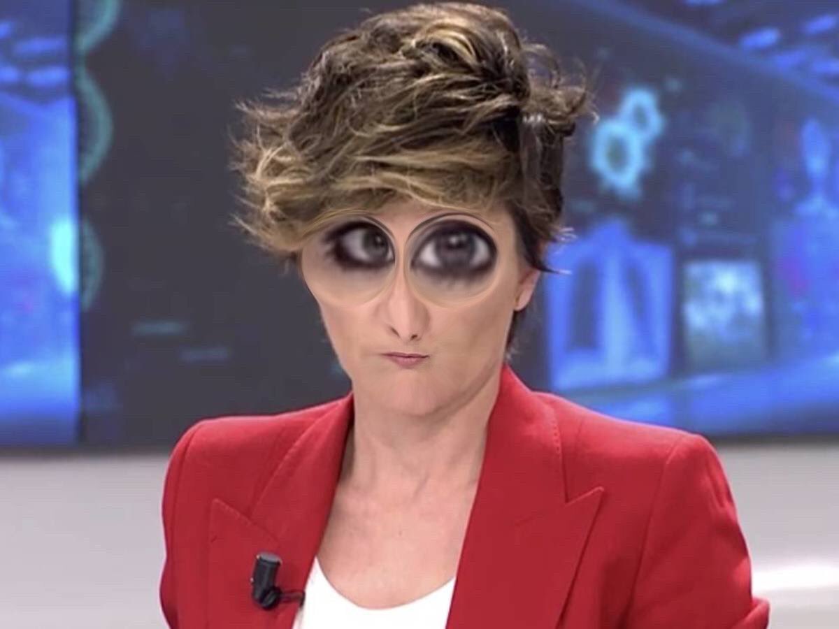 maalosmuertos's tweet photo. Me aburren todos estos personajes, apago #DebateFinalLCF #FinalLCF https://t.co/GfvtlIW3mU