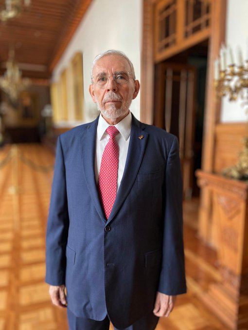 JoseAntonioLo06's tweet photo. El Ing Jorge Arganiz Leal el nuevo titular de @SCT_mx nacio en 1930 tiene... 90 años, a esa edad muchos de ustedes ya no van a saber ni como se llaman, si llegan..🙄 https://t.co/131dmUAsc6