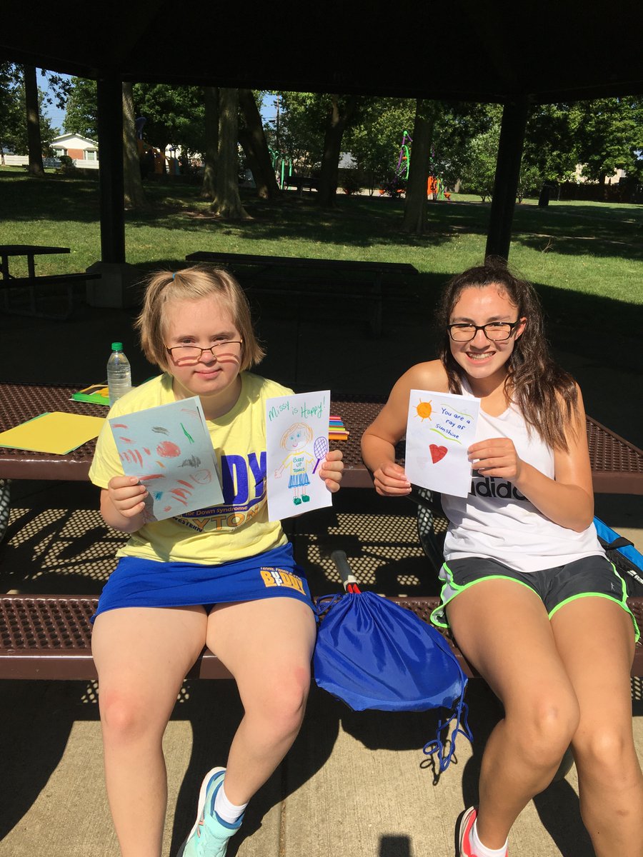 BuddyUpforLife's tweet photo. Buddy Up Summer Pals are embracing their artistic sides while connecting with one another and creating friendships 🎨 #downsyndrome #trisomy21 #theluckyfew #morealikethandifferent #friends #summer #summerpals #connections #adaptivetennis #adaptivefitness #adaptiveprograms https://t.co/C2goLrRqsZ