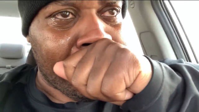 umar_abrahams's tweet photo. Why tf can’t I have an anime romance in real life https://t.co/8HBJnSeZYA