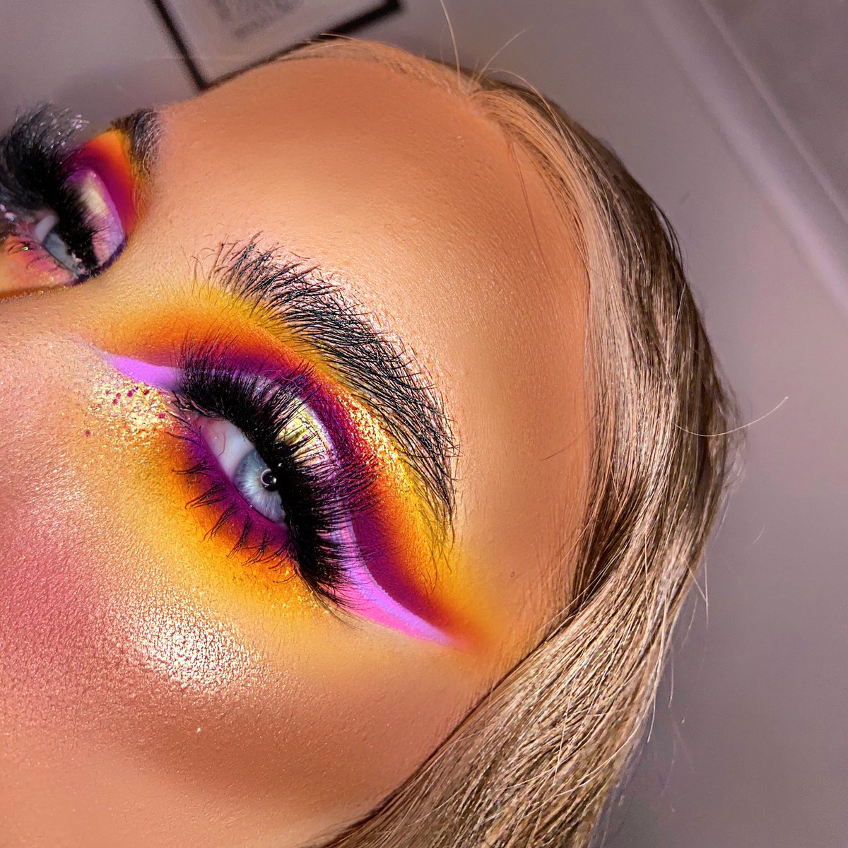 katievicmakeup's tweet photo. ℑ𝔫𝔰𝔭𝔦𝔯𝔢𝔡 𝔟𝔶 @judastape 
🎆🌅🎇

https://t.co/w68AZQO24c https://t.co/pJYbFPmPf6