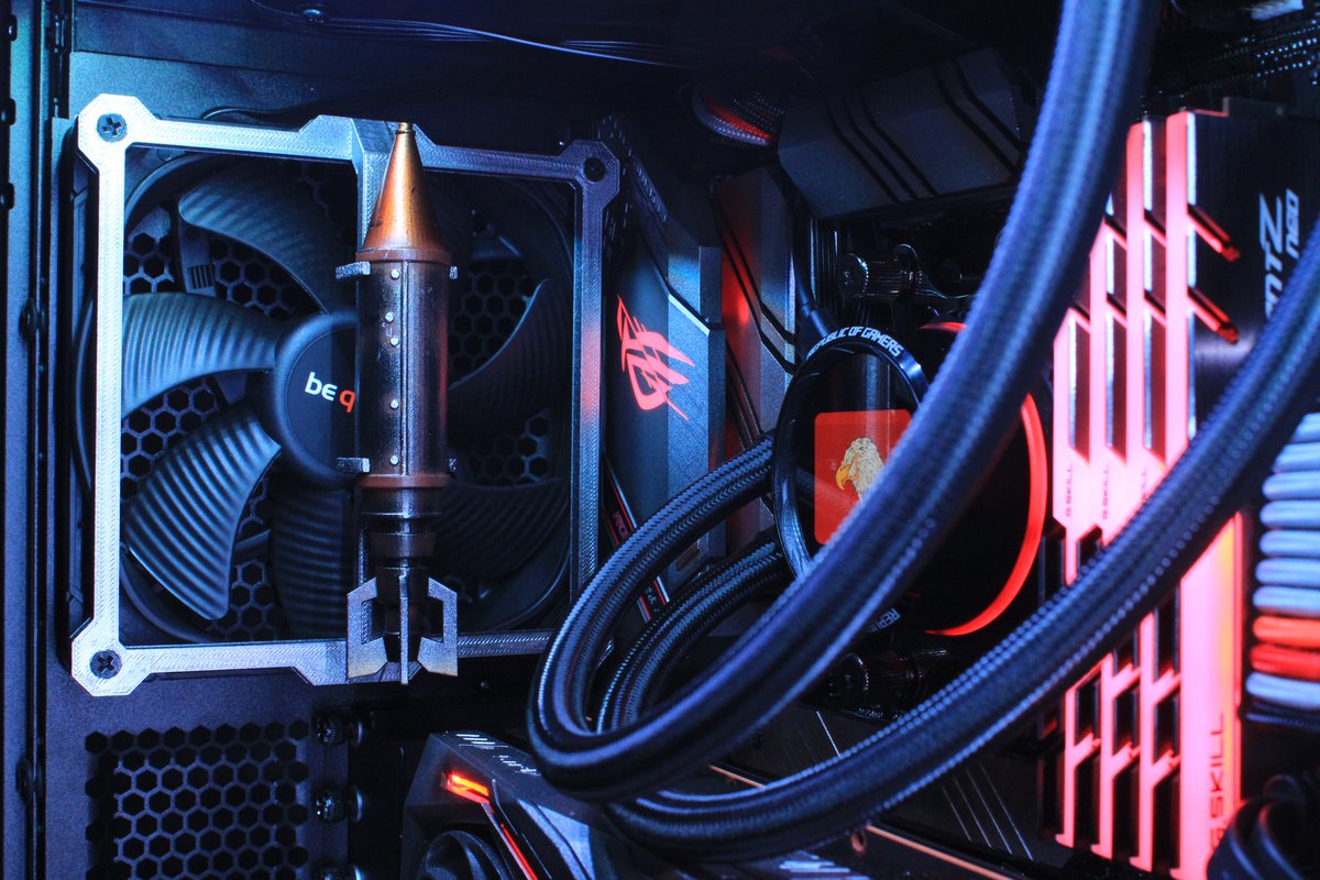PhenomGreg's tweet photo. Hello,

Build de fou , build realisé par moi pour le youtubeur @yt_guillaume et @RavenZac 

Merci au sponsors @AMD , @bequietofficial , @ASUS_ROG , @ASUS_ROG_FR , @SamsungFR , @gskillgaming , @CableMod 

@ Bientôt. https://t.co/QJp87IEwU2