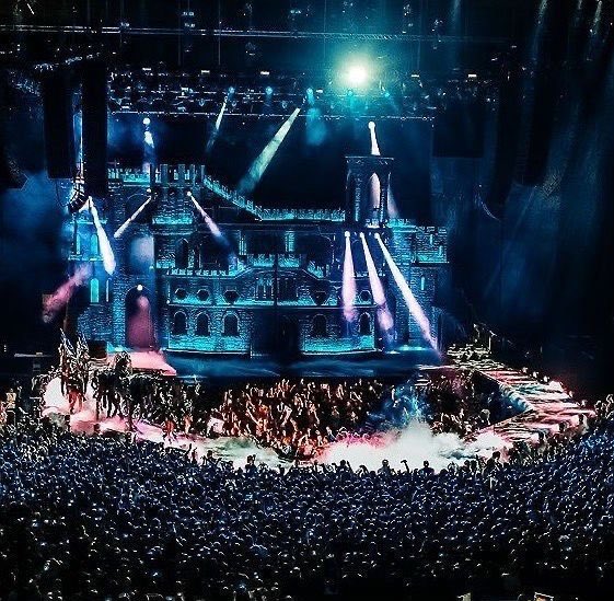 joeymonda's tweet photo. The Chromatica Ball tour was supposed to kick off TONIGHT in Paris 🥺 https://t.co/f5kmJ1LKpK
