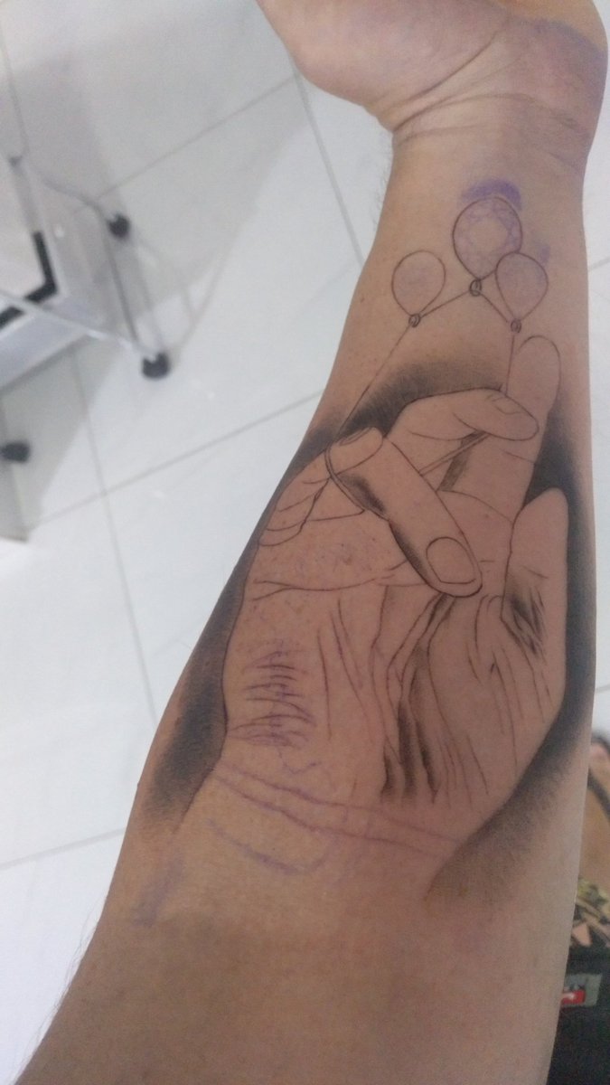 ChikBaronDandy's tweet photo. Os presento la historia de un tattoo en imágenes https://t.co/qIy0xw8pVL