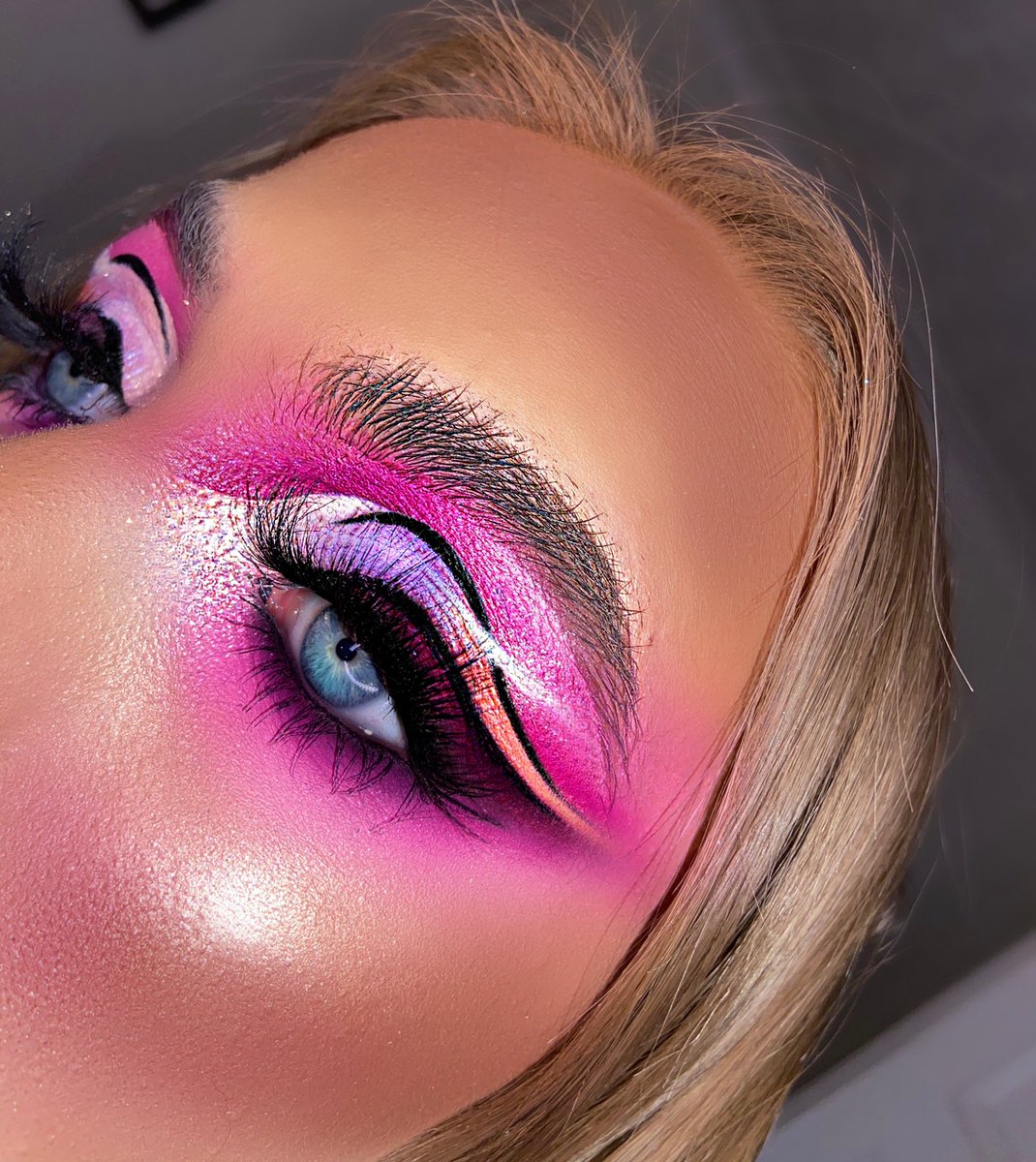 katievicmakeup's tweet photo. 𝔓𝔦𝔫𝔨 𝔦𝔰 𝔪𝔶 𝔣𝔞𝔳𝔬𝔲𝔯𝔦𝔱𝔢 💓

https://t.co/w68AZQO24c https://t.co/HIGFMvtZhL