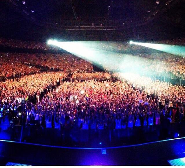 Lina_Hellemans's tweet image. You know I'm always coming back to this place
You know and I'll say
You know I'm always gonna look for your face
🥺🥺😭😭
#10YearsOf1DMoments #10YearsWithOneDirection 
#DIRECTIONERSBREAKTHINTERNET #10YearsOfOneDirection