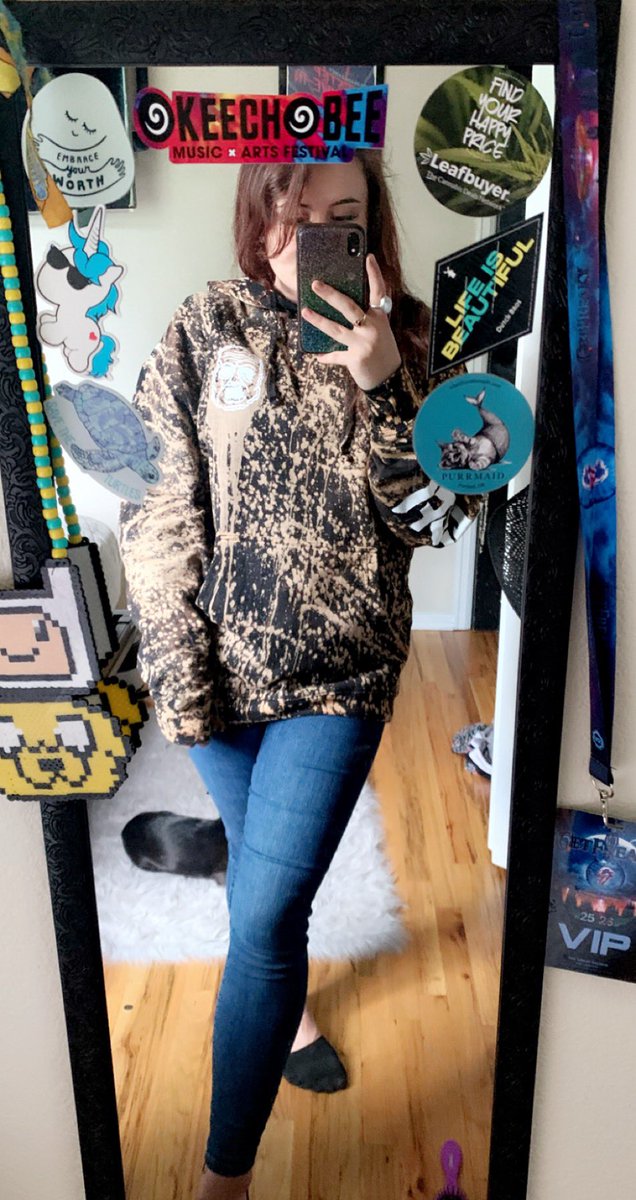 Demon420queen's tweet photo. It may be 100 degrees out but I am NEVER taking this hoodie off. @FACELFT you are an absolute angel and I can tell 100% how much love you put into these hoodies. You a real one and will forever have my support.
#facelft https://t.co/g4BdiqT4Bu