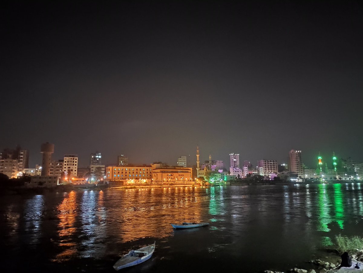 OfficialGalal's tweet photo. مدينة #زفتى ليلاً من على كورنيش #ميت_غمر
#zefta #mitghamr
Taken by #xiaomi_mi_note10_lite
#night_mood https://t.co/3kxqneNDpI
