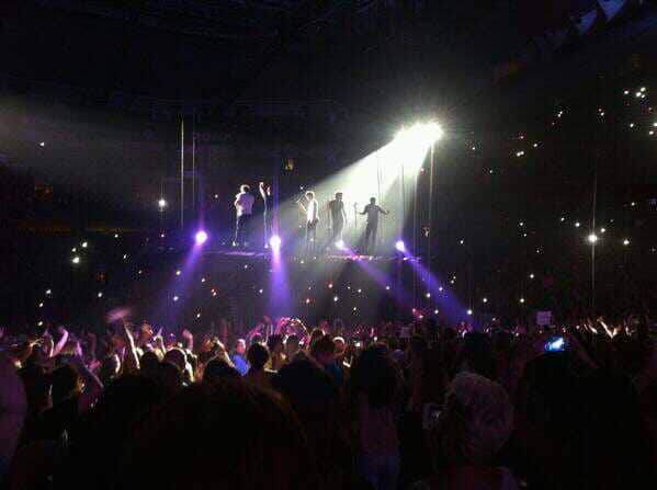 jules_8's tweet image. So many memories. #OneDirection2020  #10YearsWithOneDirection