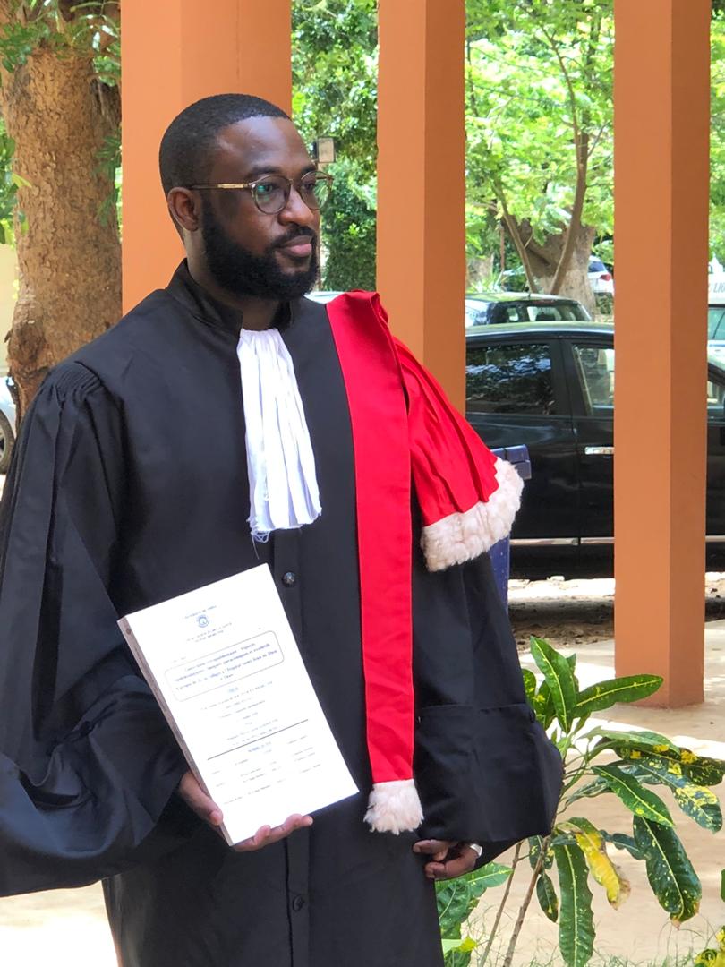 AkAaronP's tweet photo. "... je vous déclare digne d'être promu au grade de Docteur en Medecine et je décide de vous attribuer la mention la plus élevée, la mention Très Honorable avec les Félicitations du Jury..."

And the rest is history 🔥🔥🔥🔥 https://t.co/CNzCGwXrpd