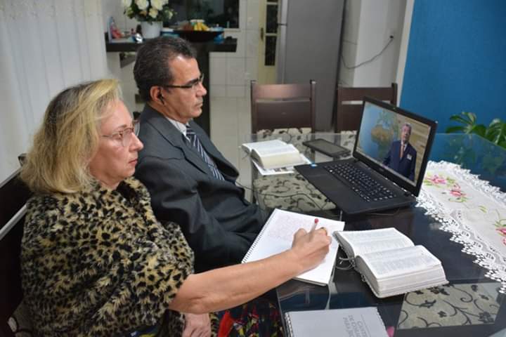 portalrvs's tweet photo. Testemunhas de Jeová em Itararé fazem congresso online durante pandemia da Covid-19
https://t.co/J1Ebfxs2em
#15news #itararé #noticias #itarare #notícias #jw #jwbrasil #jworg #TJBrasil #Testemunhasdejeová #testemunhasdejeova #congresso2020 #naopercaaalegria https://t.co/5NhPG8YEpC