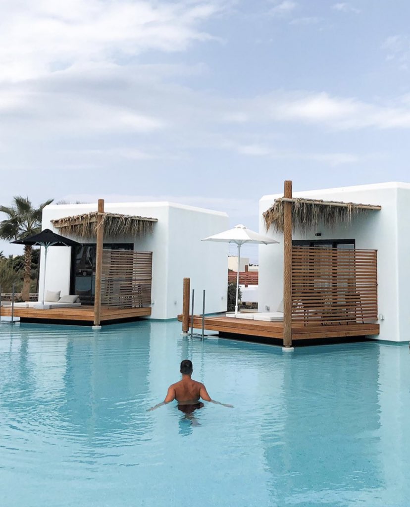 MDestinationz's tweet photo. Stella Island Luxury Resort, Greece 
Via: karpathakis.experience https://t.co/YoqeD3C8oR