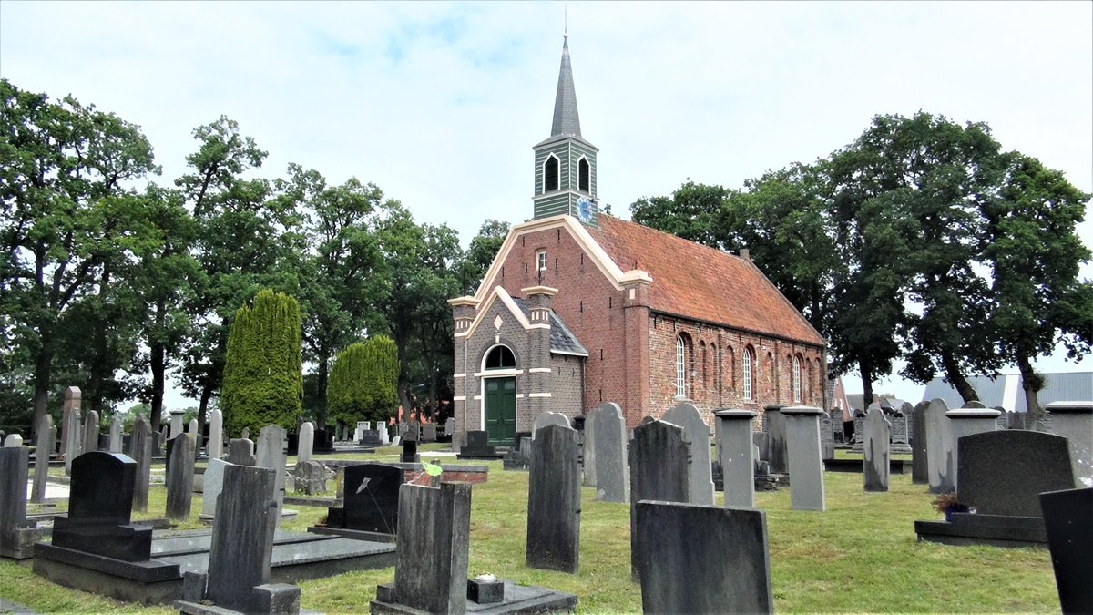 Toine128's tweet photo. Met de fiets wandelroutes in kaart brengen. https://t.co/M8TeKRAhTG