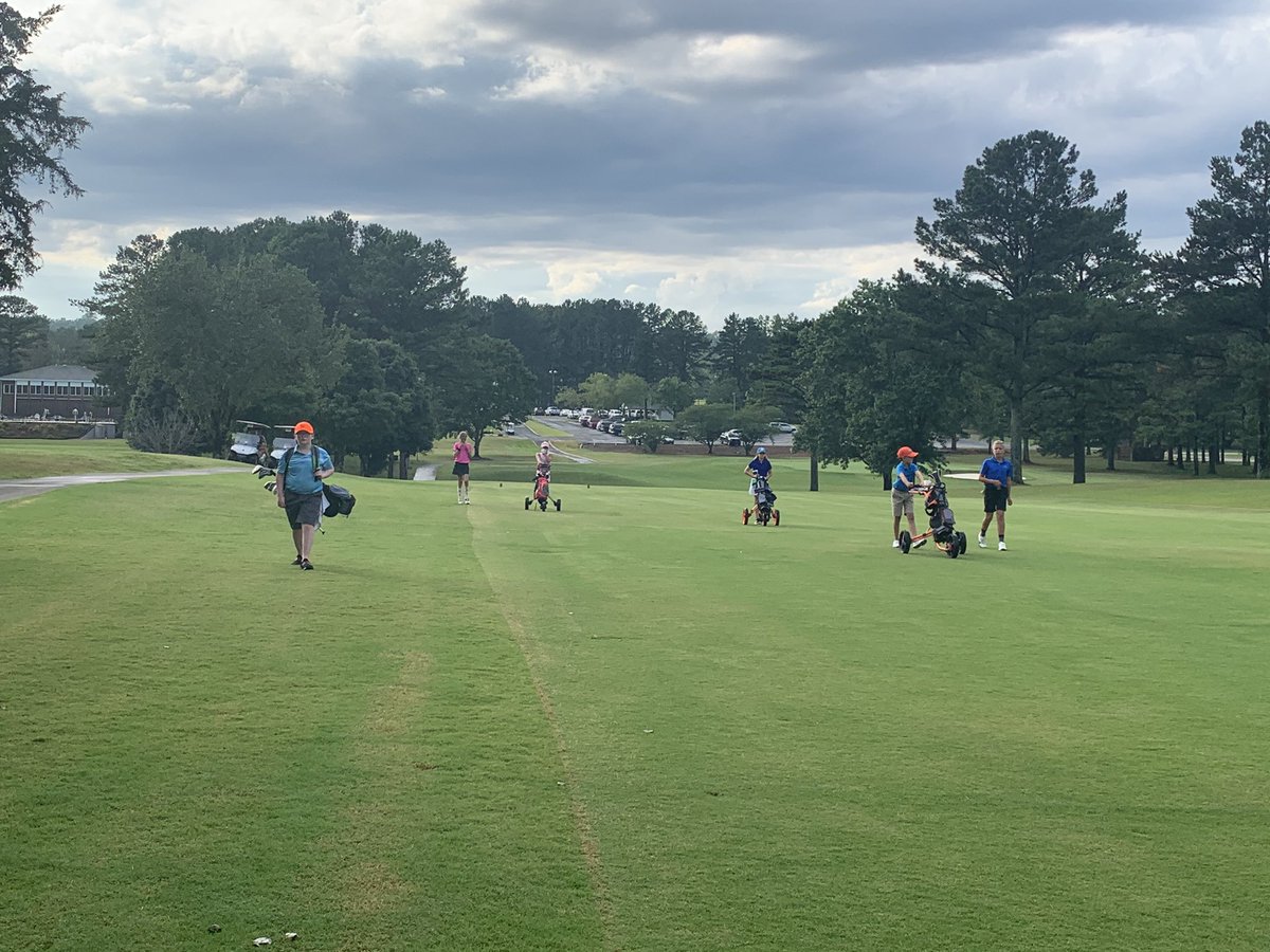 Junior golf is alive and well at Cleveland Country Club! 45 juniors at the club this evening in different camps!