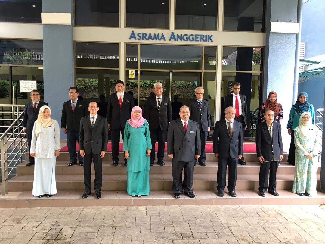 Menghadiri ‘Senior Executive Assessment Programme’ (SEAP) Siri 2 (21-23 Julai 2020) di INTAN Bukit Kiara. <a href="/JKRMalaysia/">JKR Malaysia</a>