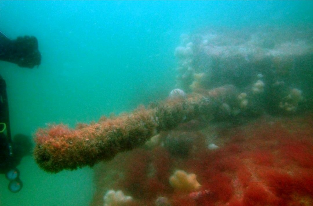 ArmydiverRE's tweet photo. Rediscovered History. Sappers @Kinloss_Bks Dive Team locate, recce and mark three WW2 tanks lost to the sea during rehearsals for D-Day. Tough day at the office๐คฅ #sappertrades @Proud_Sappers #Armydivers Superb weeks training Completed. Coming soon EX SUBMERGED CRUSADER 20 ๐ https://t.co/iwxaCbKS0o