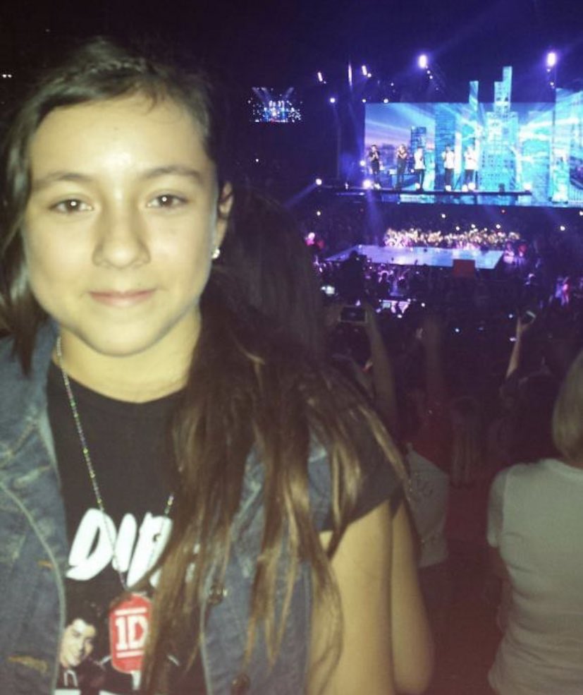 jxsminecamacho's tweet image. In honor of #10YearsWithOneDirection let me bring this oldie but goldy back from 2013