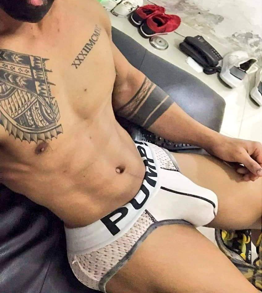 SexyJumboBaeV2O's tweet photo. Na Ung batang cuteepie sa sobrang nasarapan sia sa laki, haba, taba, at bilugang ulo. - - - wala pang 5mins nilabasan agad agad sia. Mukhang sabik na sabik sia sa lasap ng jolibreed #BidaAngSarapππ https://t.co/2EZl9y46RF