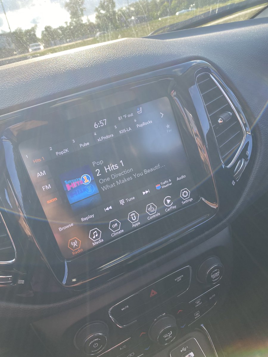 SarahTate0214's tweet photo. @SiriusXMHits1 happiness is: https://t.co/JXFQzkQqK8