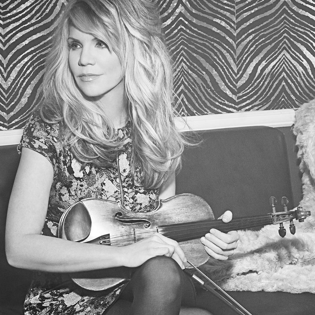 dancingcatrcrds's tweet photo. Happy Birthday today to the great #AlisonKrauss. She was featured on a #DancingCatRecords release by #LedKaapana's WALTZ OF THE WIND. “Her singing is so beautiful,” Led says. “It gives me chicken skin.”
Listen to WALTZ OF THE WIND here: https://t.co/iBv2zux4d5 https://t.co/qHnh35CBrb