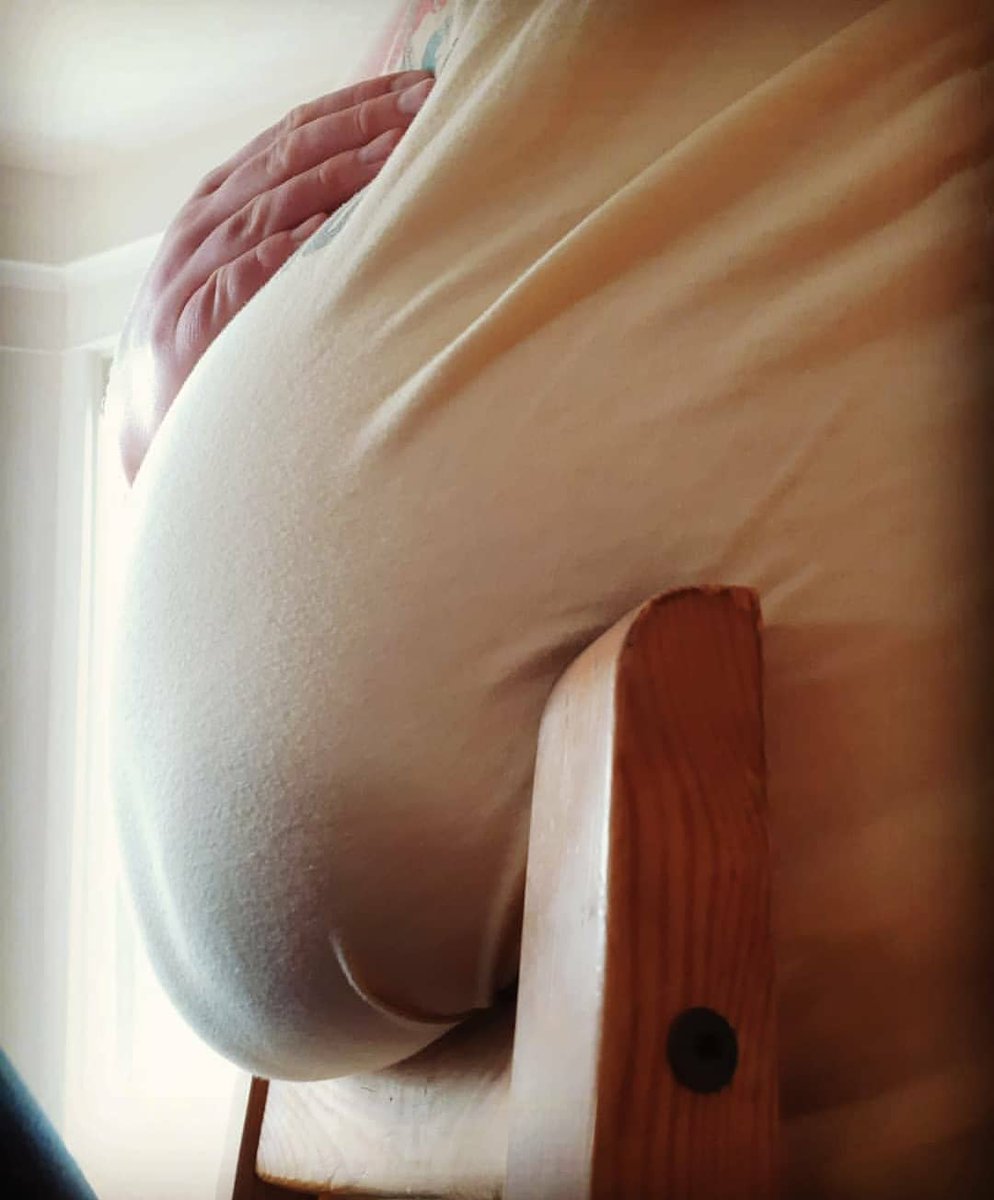 PanaceaPudge's tweet photo. Bwwwwooommmmppph
#bigbelly #gaygainer #queergainer #fatgay #feedee https://t.co/4QC8rVZZBH