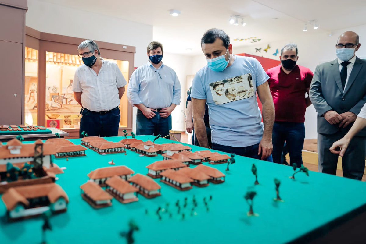 Tras años de trabajo, el Gobernador <a href="/herrerayflia/">Oscar Herrera Ahuad</a> inauguró el Centro de Interpretación de las Reducciones Jesuíticas de #CorpusChristi, otro de los sitios emblemáticos para reconstruir la #historiamisionera