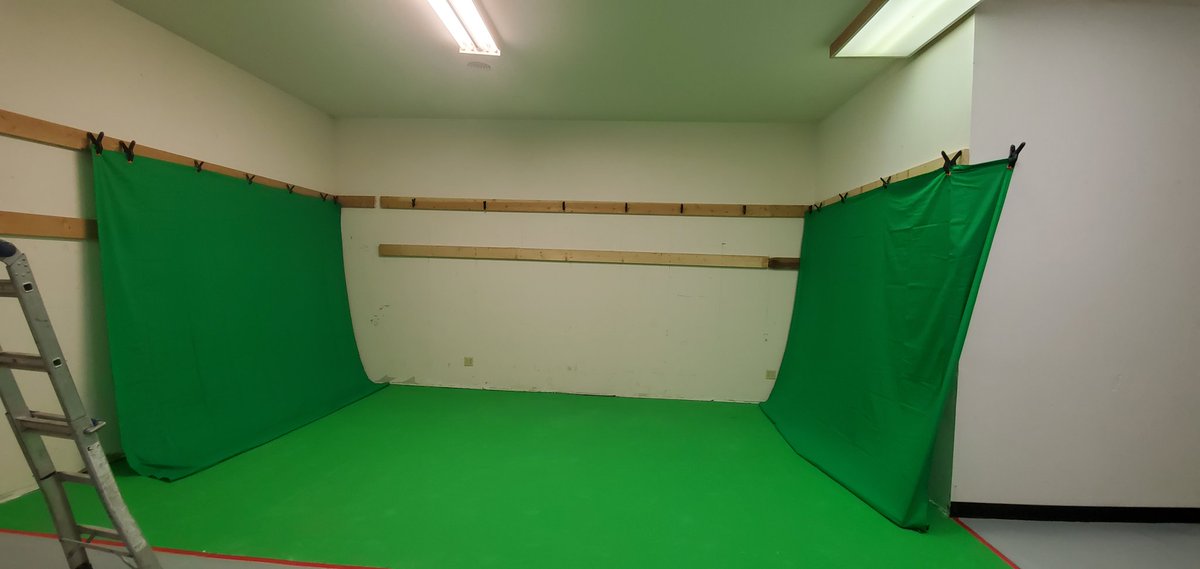 business605's tweet photo. Side Greenscreens are up, the #background screens are #UpNext once they're finished drying!
#mocap #motioncapture #motrack #Blender3d #green #photographer #videographer #studiolife #setup #visitrapidcity #southdakota #blackhills #TheMainPlug #ThePlug #podcast #live #love https://t.co/HQa5yyqb1t