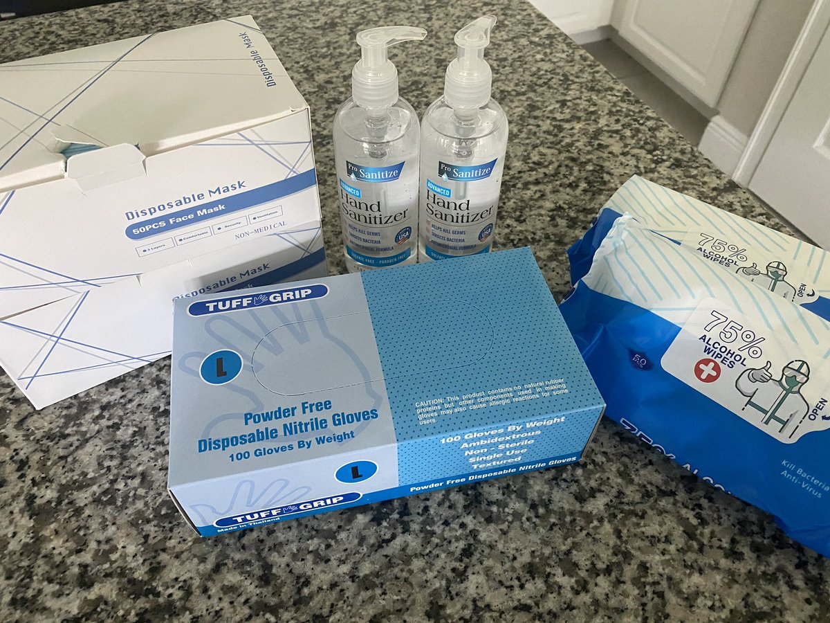 DanielleONeil_'s tweet photo. We love being a @FedEx family! So thoughtful for them to send this care package to their employees. Thanks for thinking of us! #FedExCrossborder #FedExFamily https://t.co/N3vqQV83aN