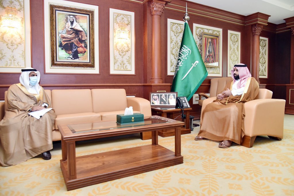 HRHPMAMALSAUD's tweet photo. سيدي صاحب السمو الملكي #الأمير_محمد_بن_عبدالعزيز  #نائب_أمير_منطقة_جازان يلتقي الرئيس العام للهيئة العامة للأرصاد وحماية البيئة المكلف مؤكدا على دور الهيئة الهام في عمليات الرصد لكافة الظواهر والعمل على حماية #البيئة بالمنطقة وفق المعايير والأنظمة المتبعة
#جازان
@PmeMediacen https://t.co/y78d7kCr4h