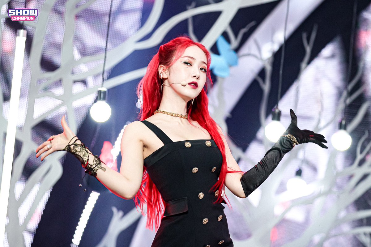 sinb pics 🍎 tweet media
